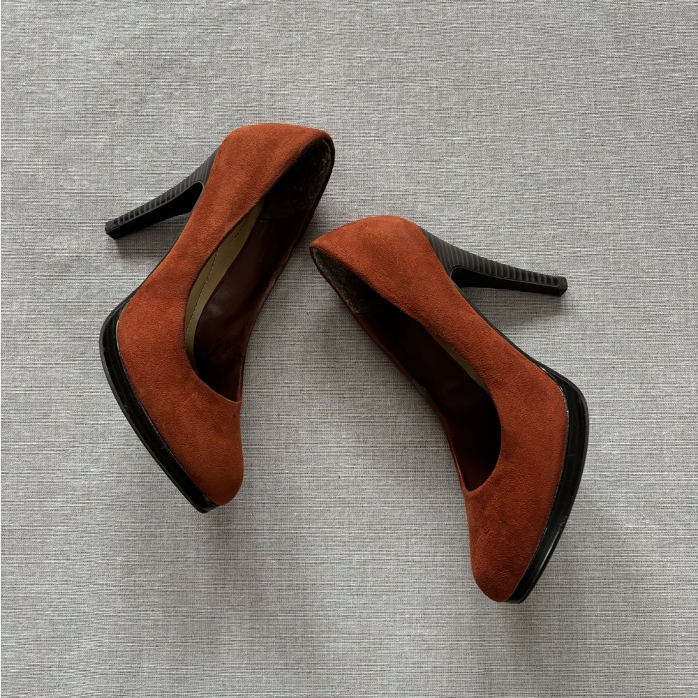 Apt. 9 vintage rust orange work academia heels.